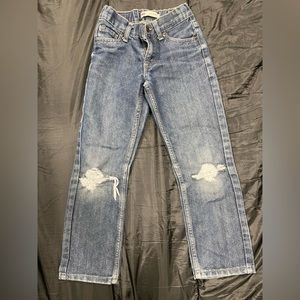 Boys Levi’s jeans.